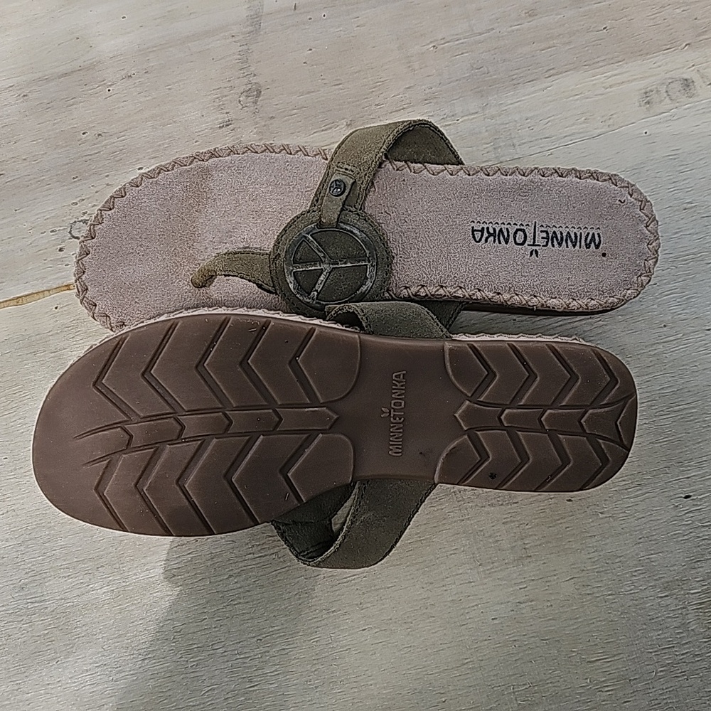 Sandals - Picture 2 of 3